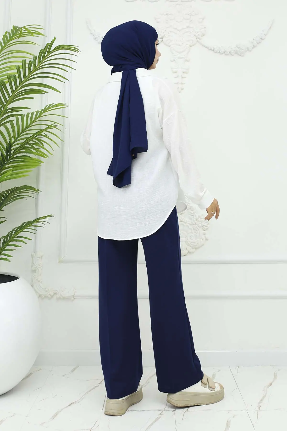 Wide Leg Palazzo Trousers-detail