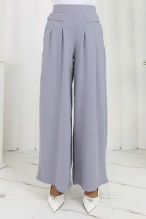 Wide Leg Pleated Trousers