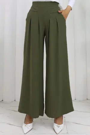 Wide Leg Pleated Trousers