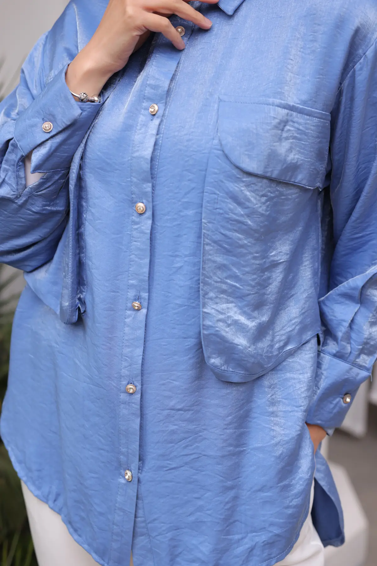Women's Big Pocket Detailed Shirt-detail