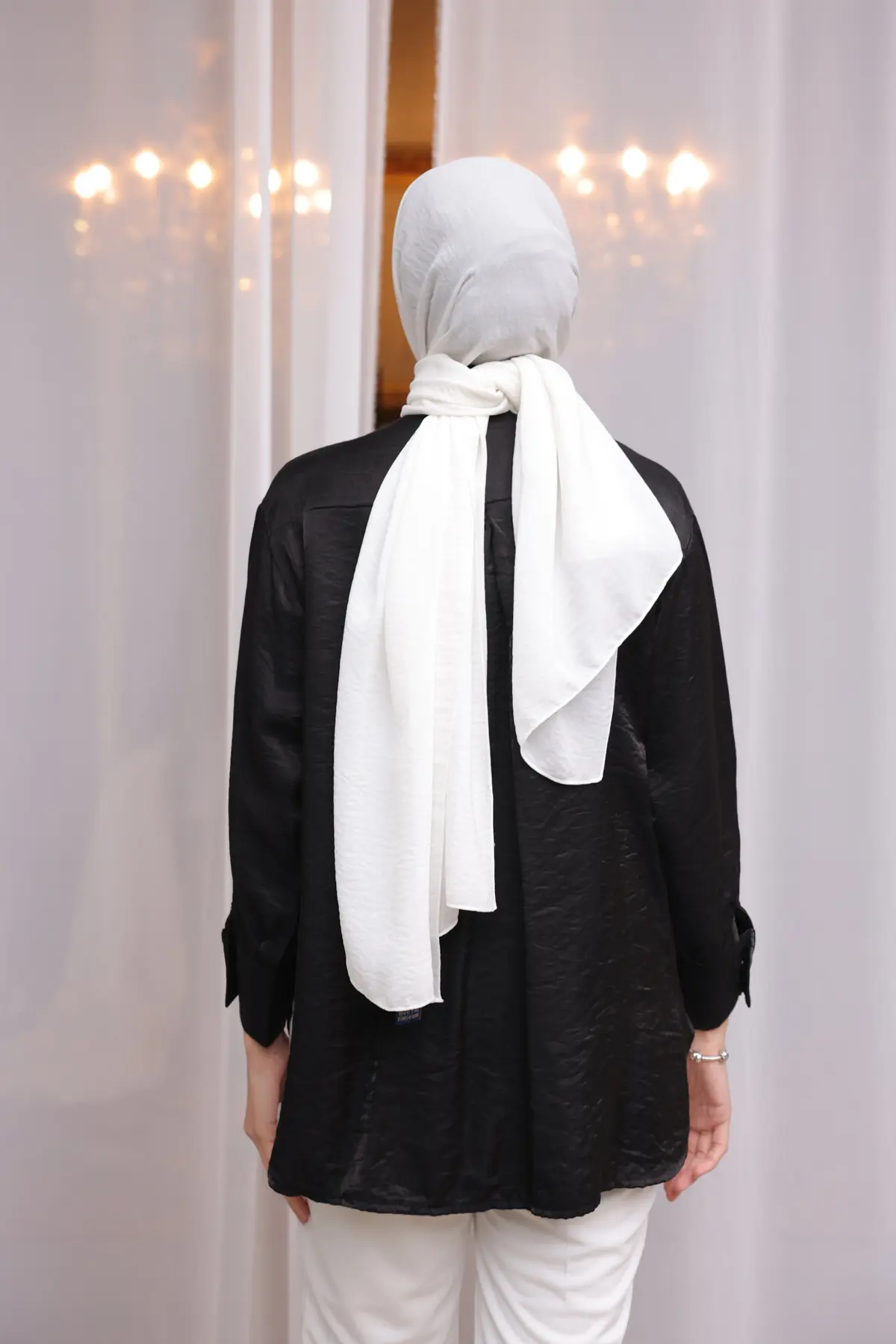 Women's Big Pocket Detailed Shirt-detail