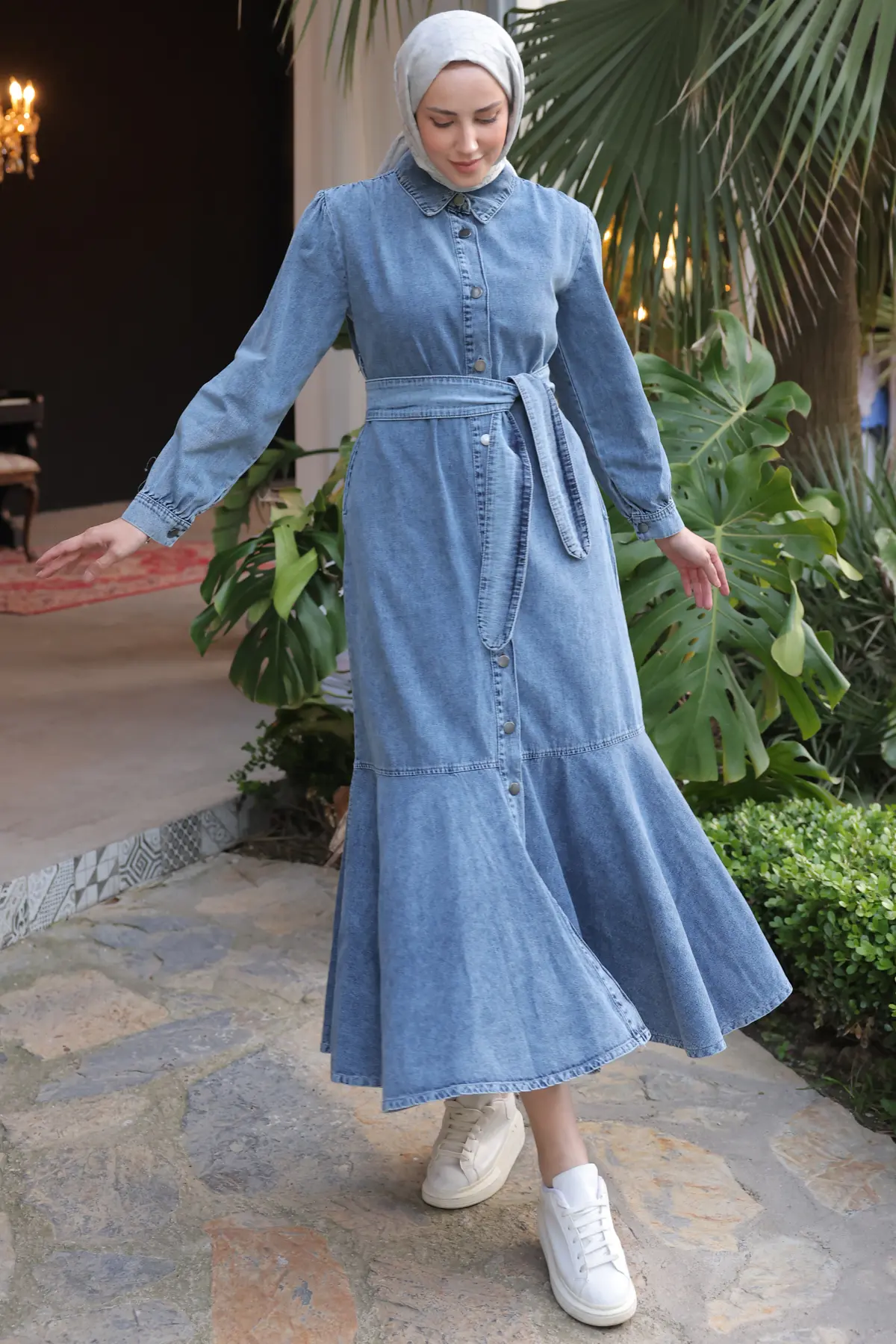 Women's Buttoned Hijab Denim Cap-detail