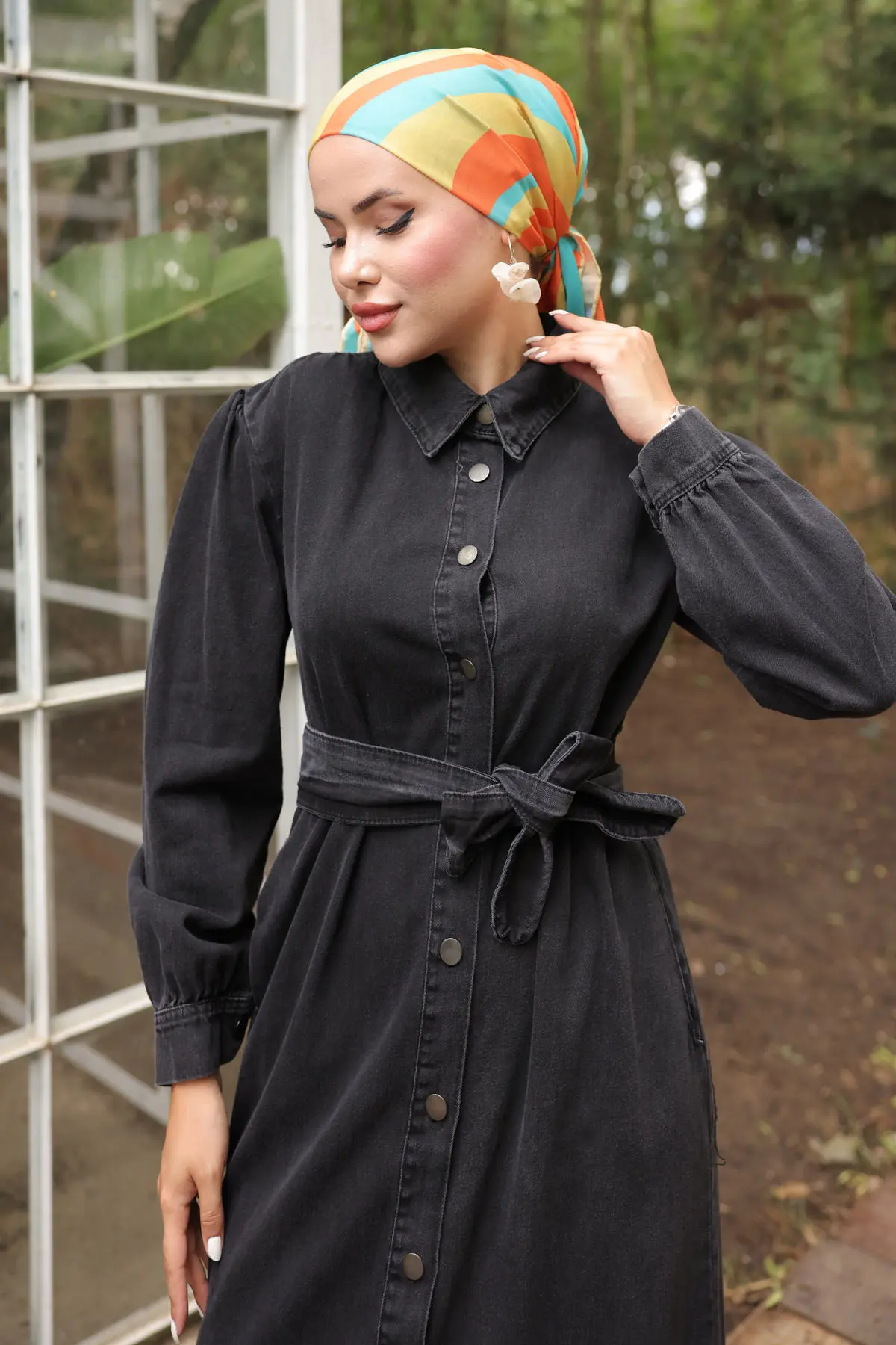 Women's Buttoned Hijab Denim Dress-detail
