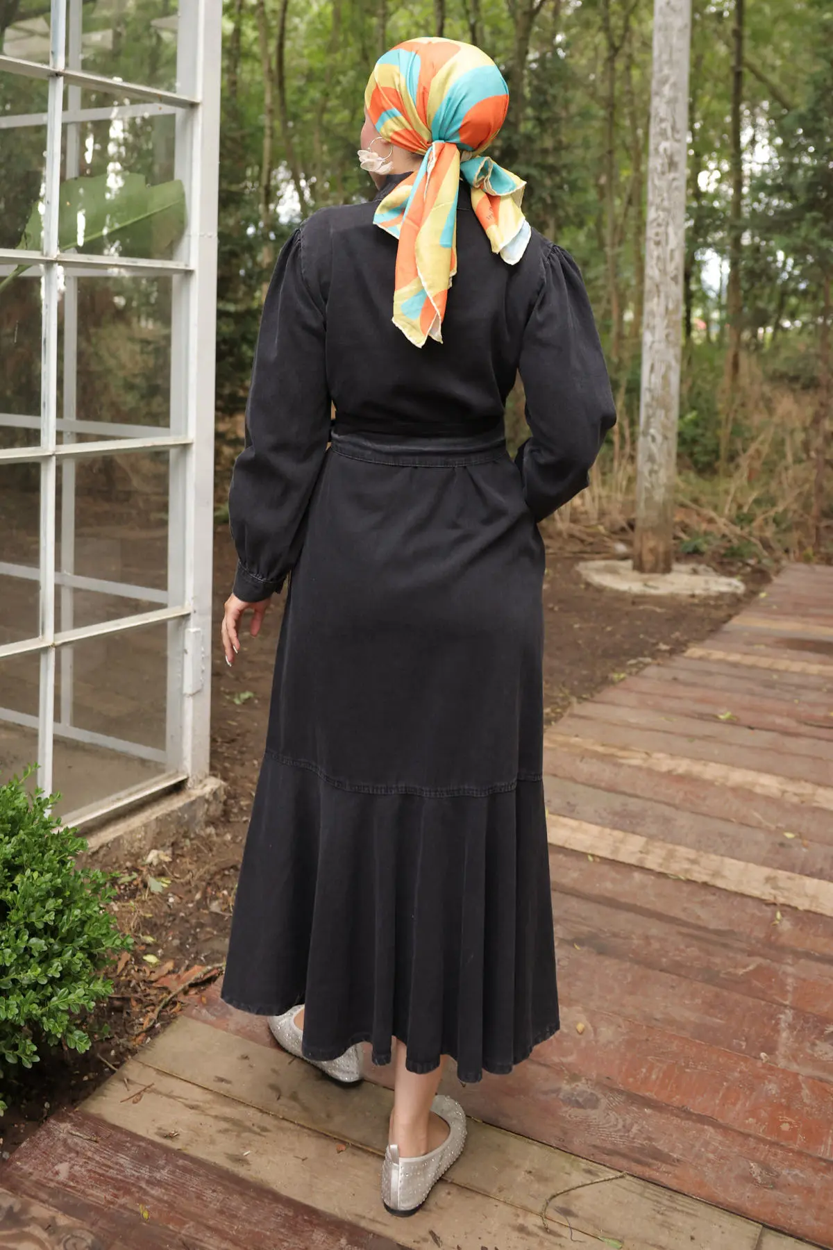 Women's Buttoned Hijab Denim Dress-detail