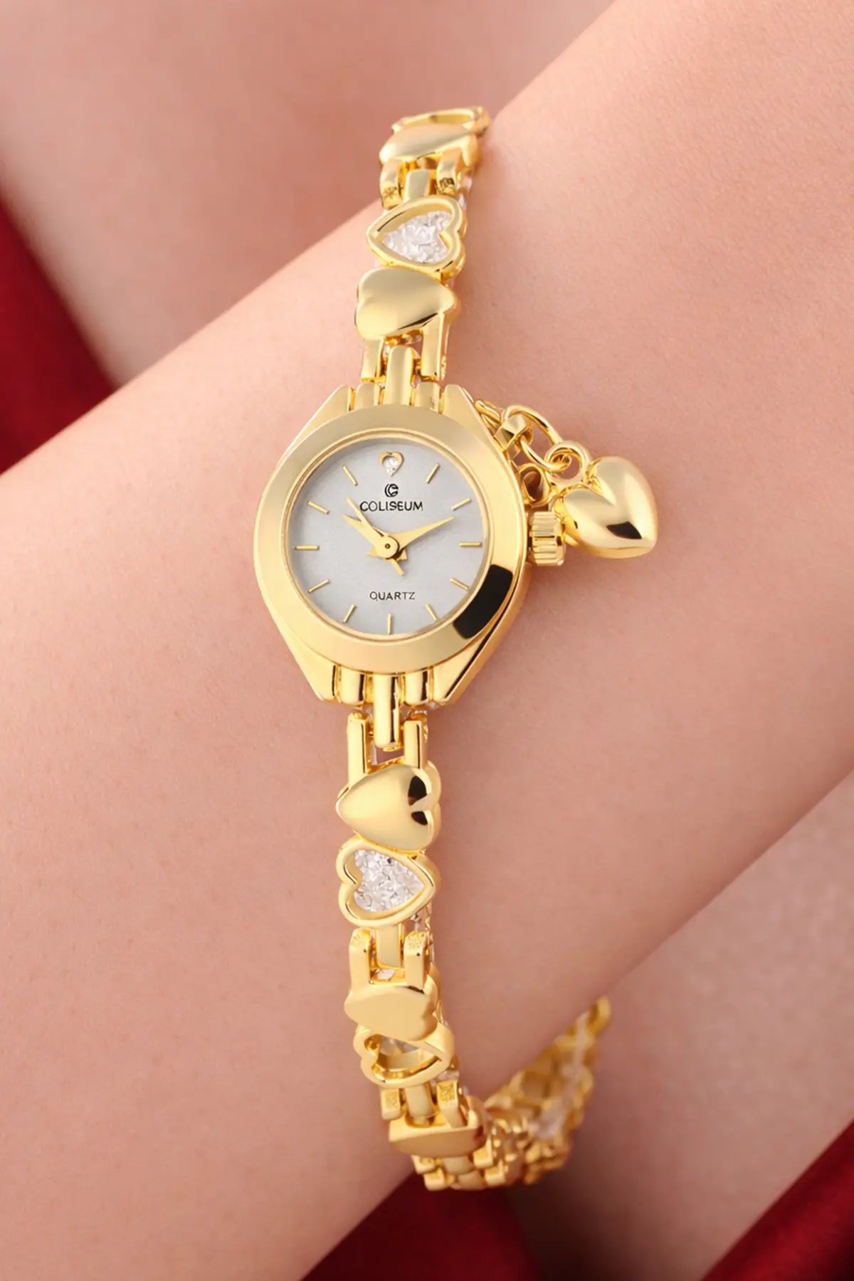 Women's Gold Watch-detail