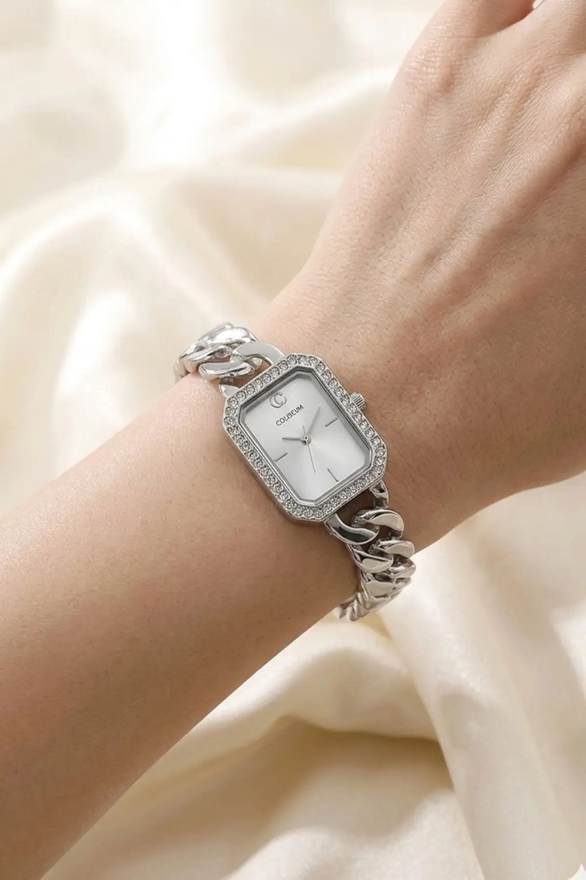 Women's Silver Watch-detail
