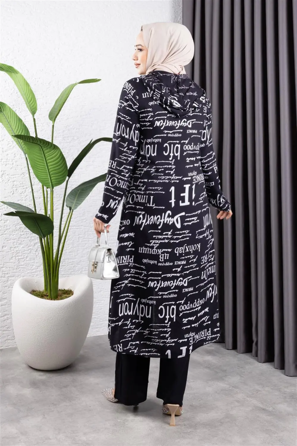 Written 3-piece Hijab Set-detail