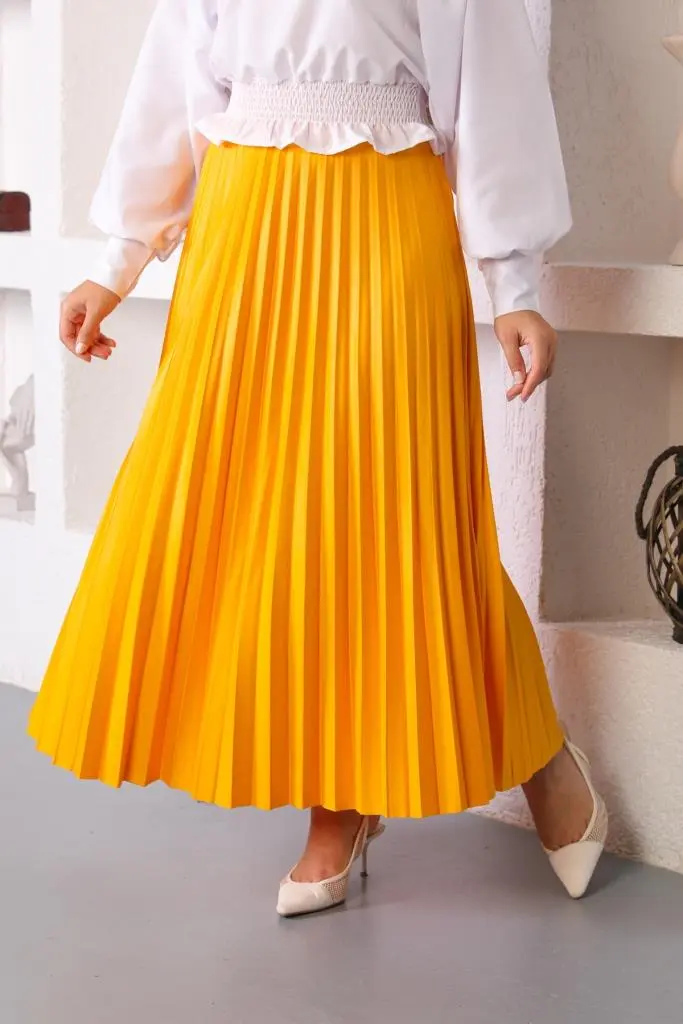 Yellow Hijab Pleated Skirt-detail