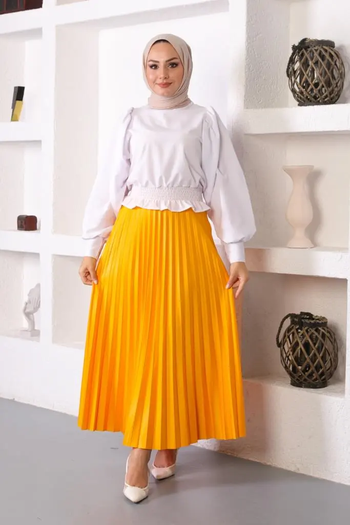 Yellow Hijab Pleated Skirt-detail