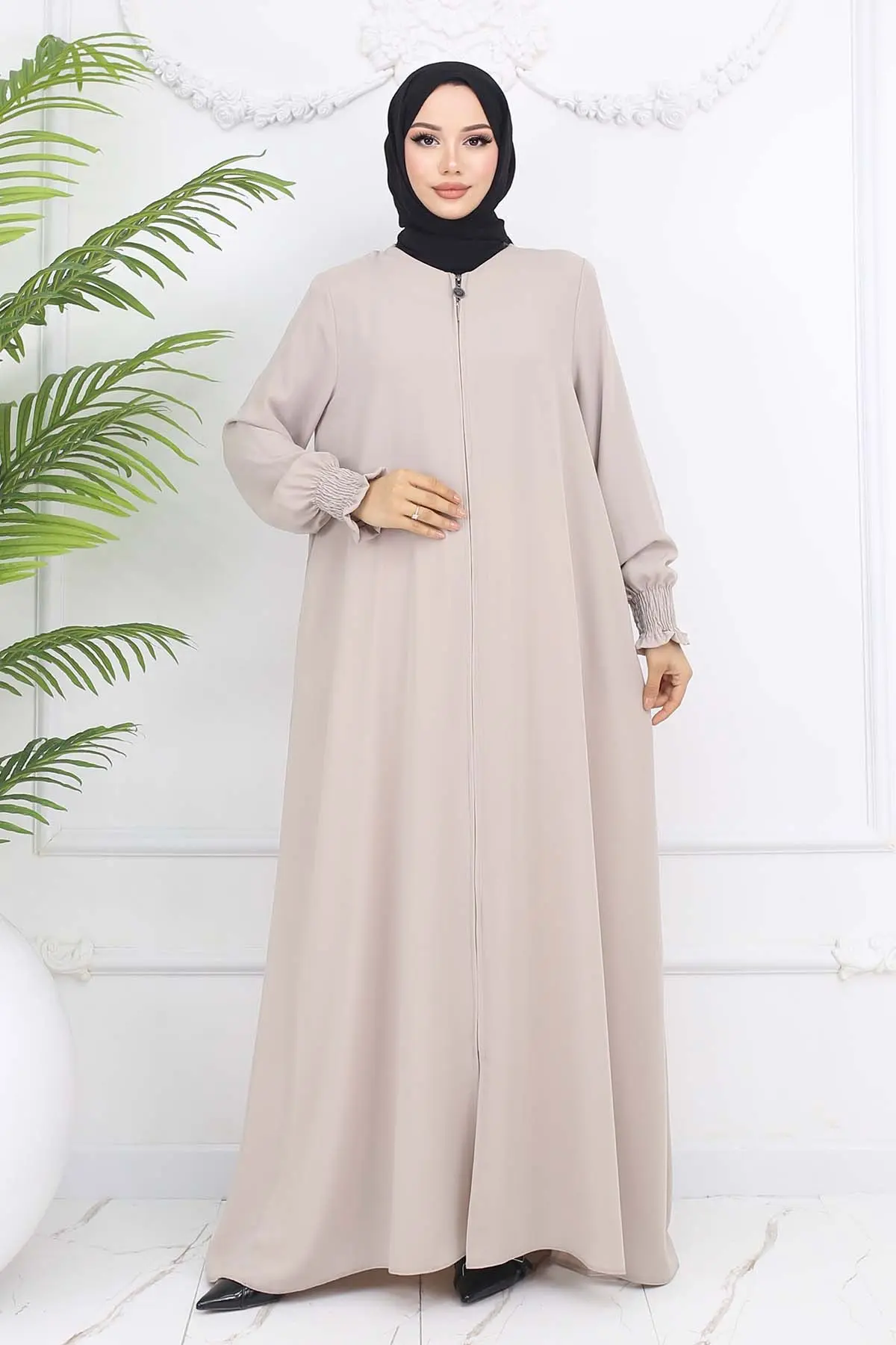 Zippered Abaya With Gipel Sleeves-detail