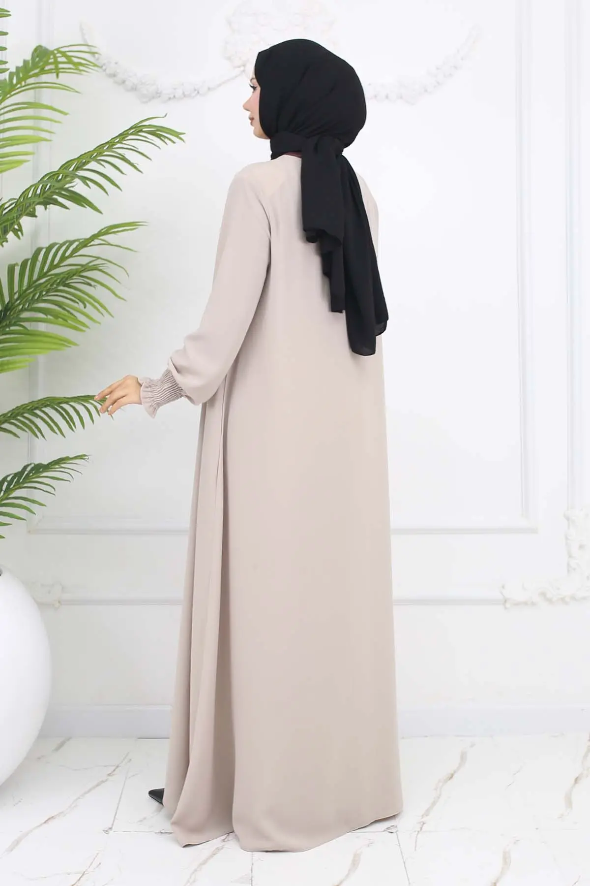 Zippered Abaya With Gipel Sleeves-detail