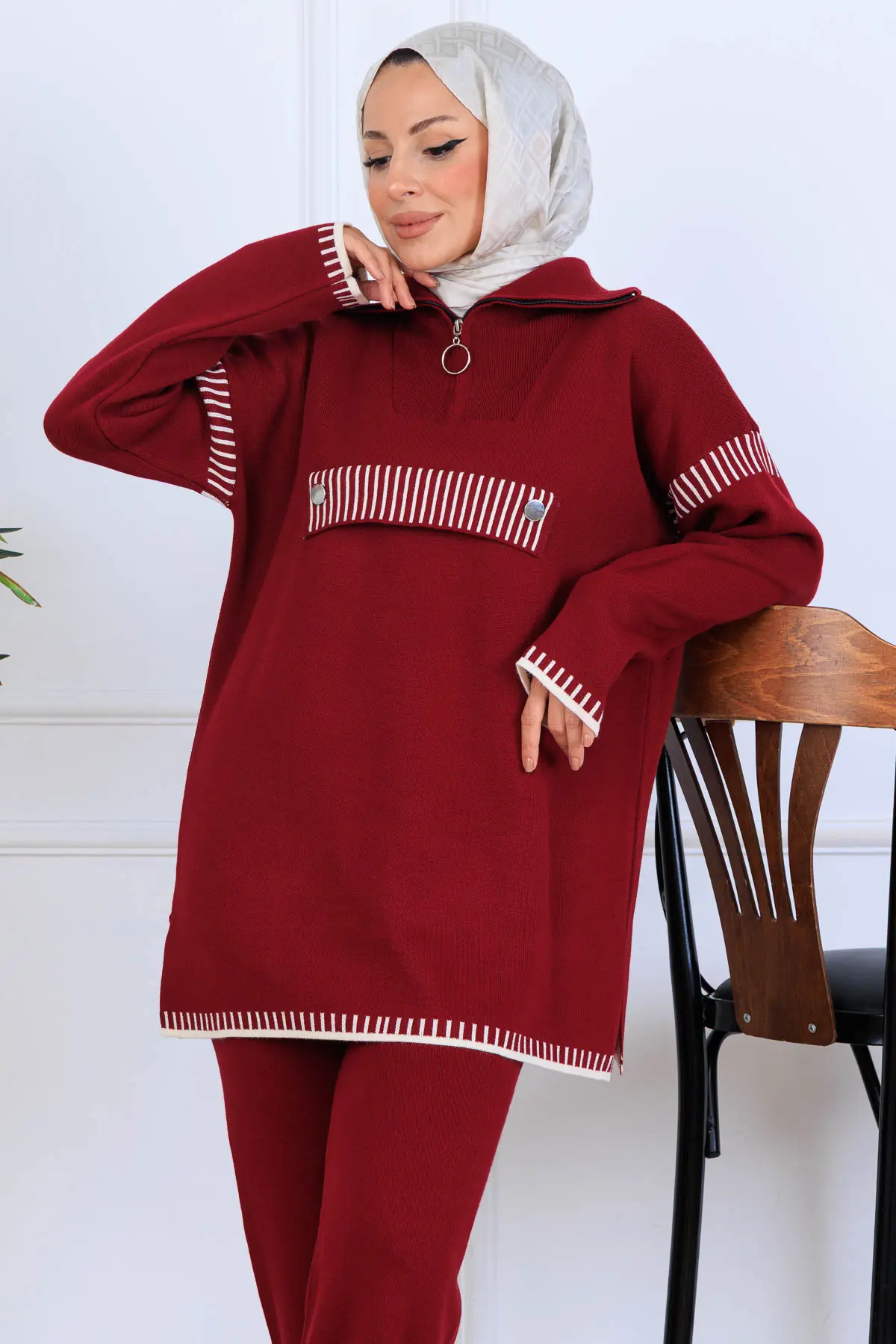 Zippered Collar Knitwear Suit-detail