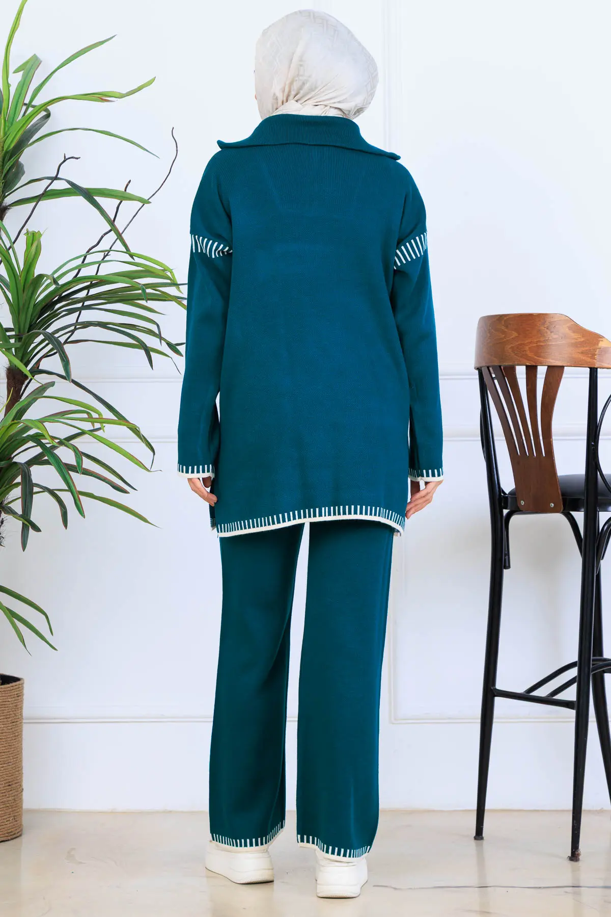 Zippered Collar Knitwear Suit-detail