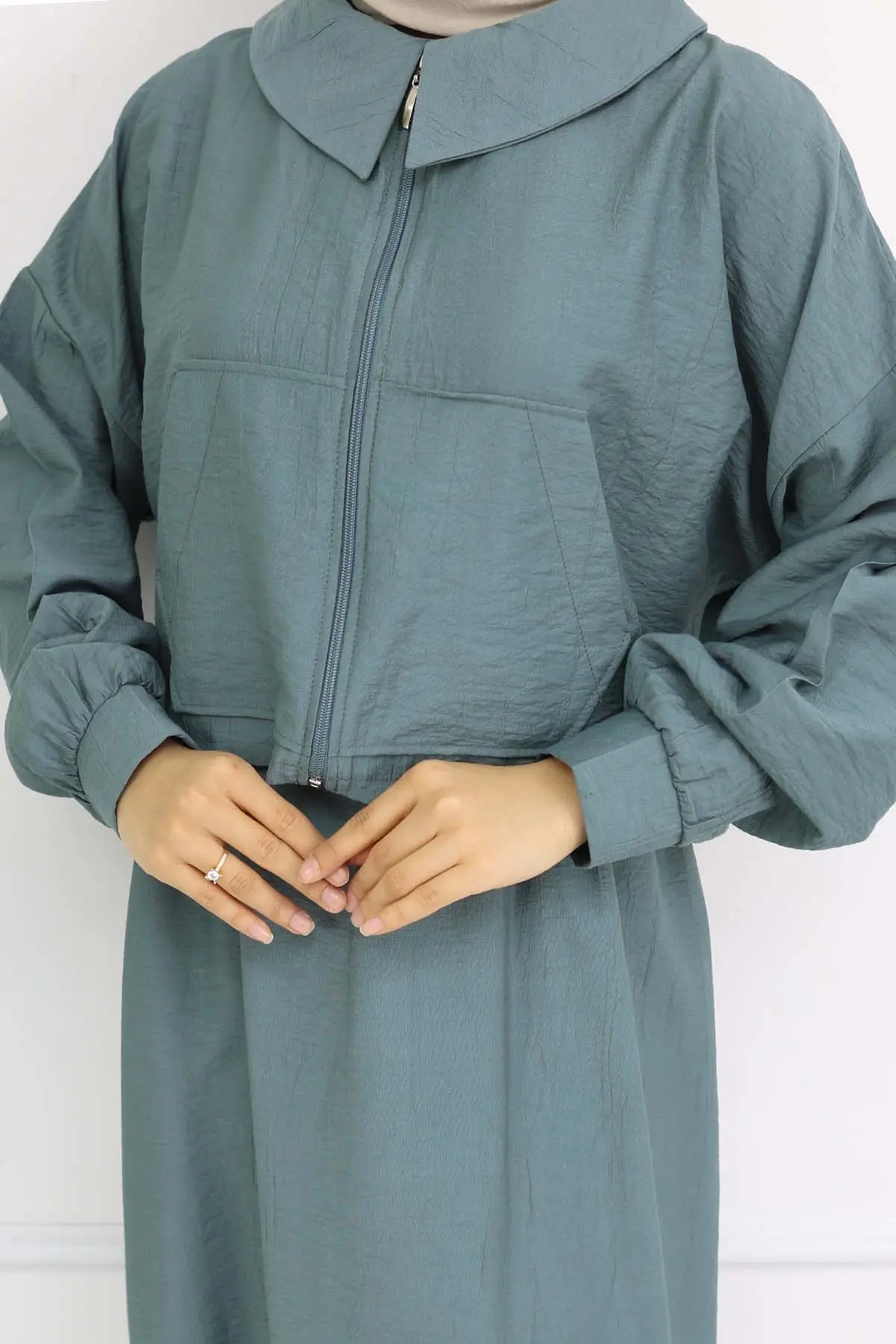 Zippered Jacket Vest Hijab Suit-detail