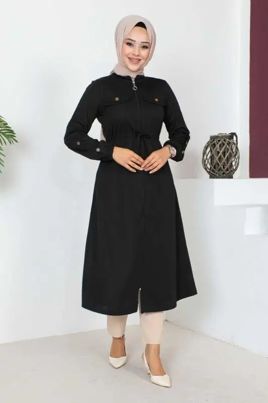 Zippered Sports Cape-detail