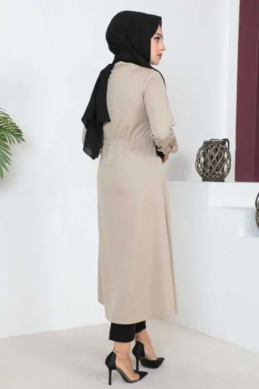 Zippered Sports Cape-detail