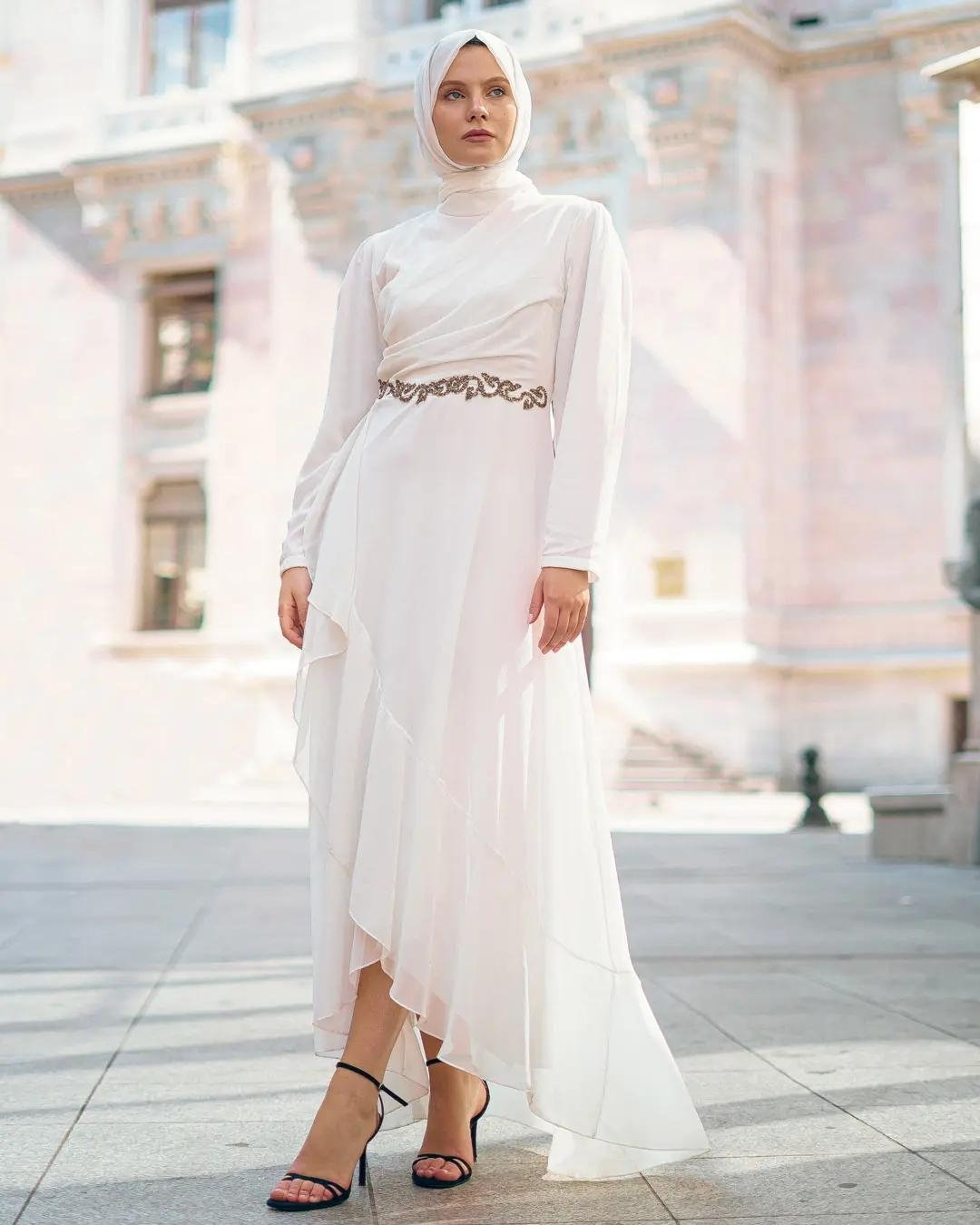 How to Find the Perfect Modest Fashion Supplier for Your Brand