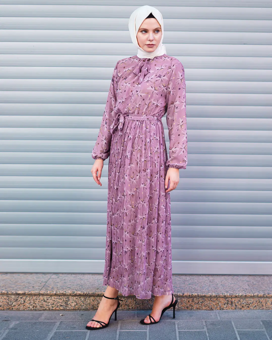 Emerging Trends in Wholesale Modest Fashion: Styles Your Customers Will Love